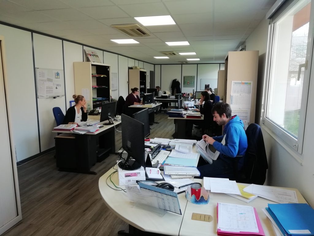 La mise en place et le suivi des séjours en classe de découvertes