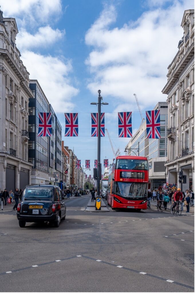 source Londres – 2025 Printemps – Bruno Hollander